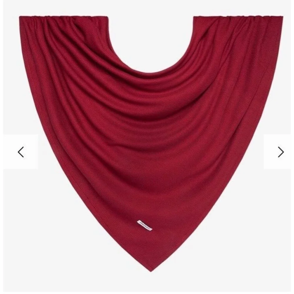 Posh Peanut Bamboo Bordeaux Waffle Swaddle with Headband Red Baby Blanket‎ NWT
